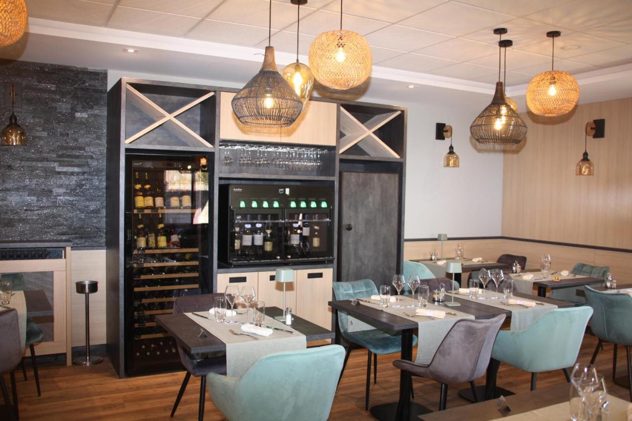 Logis Hotel- Restaurant La Renaissance Baccarat Bagian luar foto